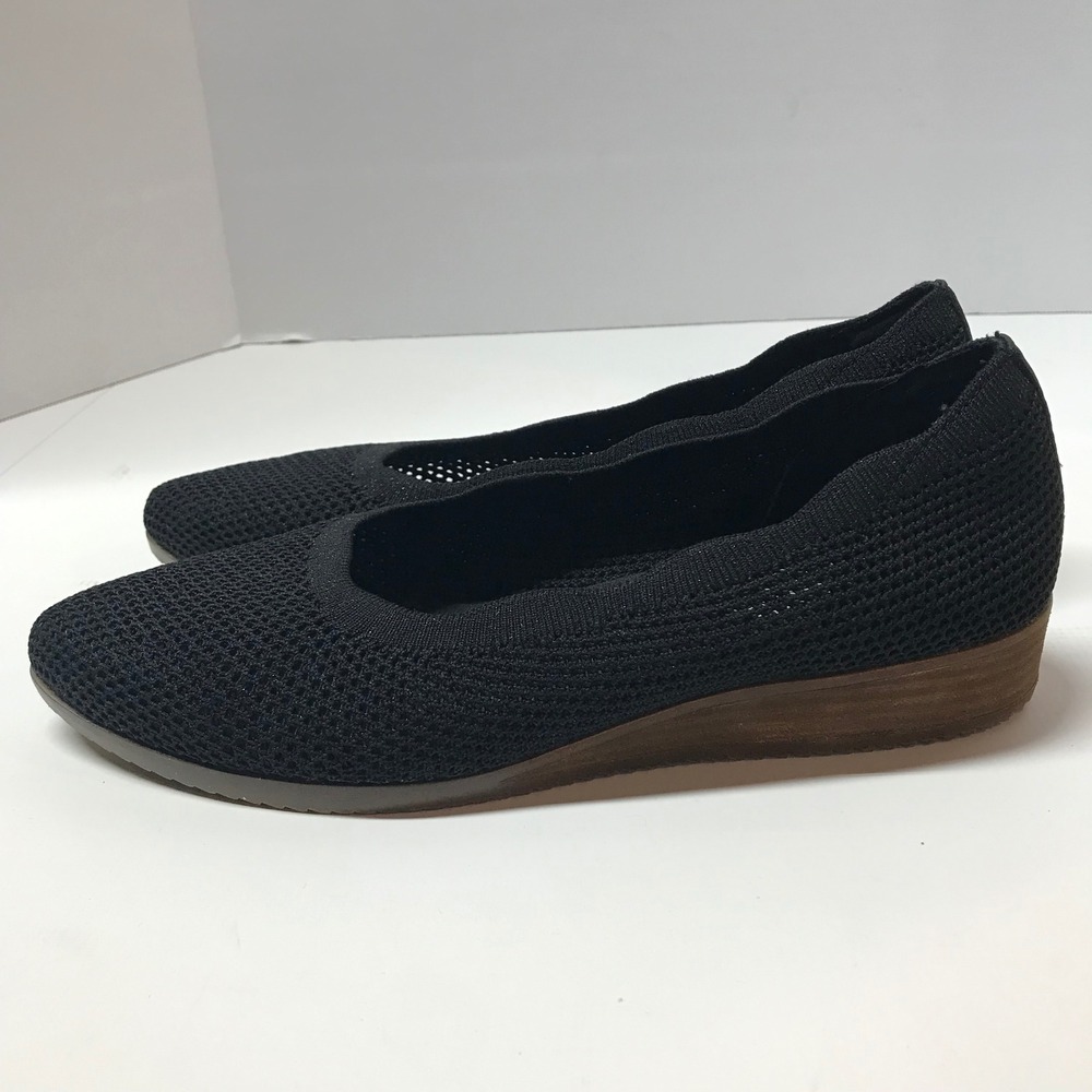 Skechers Cleo Black Knit Slip-On Flats - Picture 2 of 11